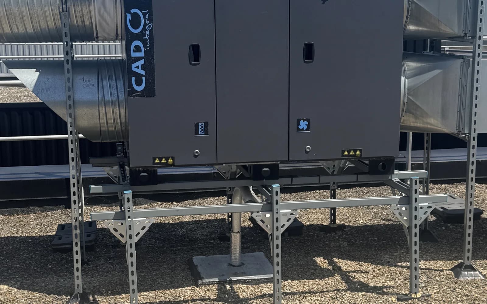 Vue rapprochée de la CTA installée à Saint-Quentin-en-Yvelines